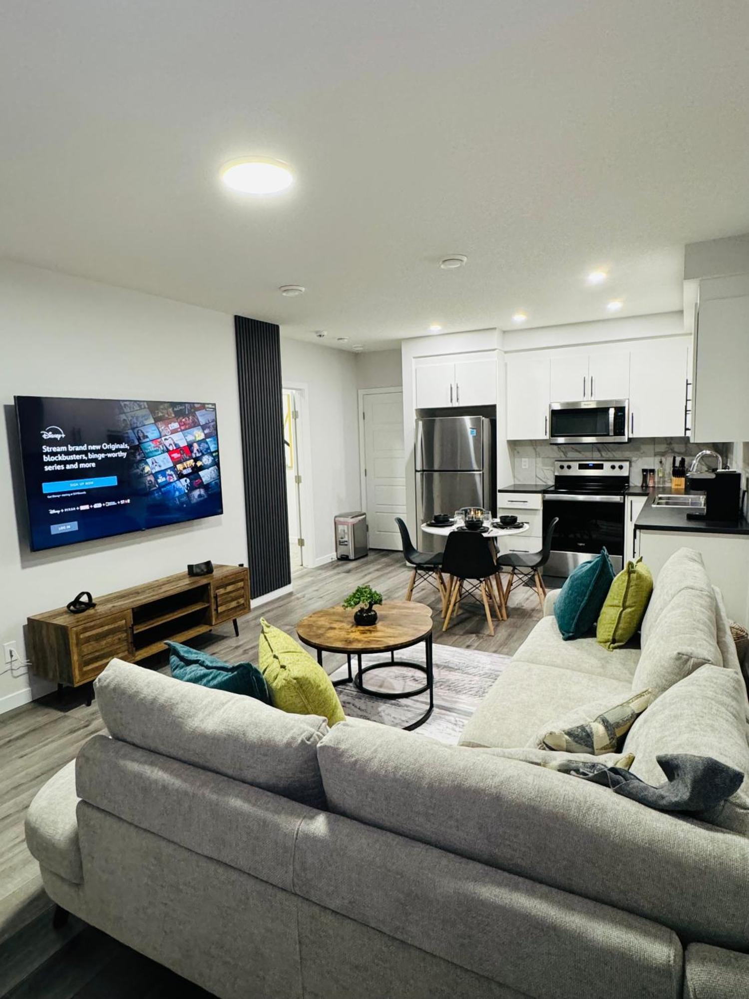 The Glacier Royale - 1 Bed In Nw Apartment Calgary