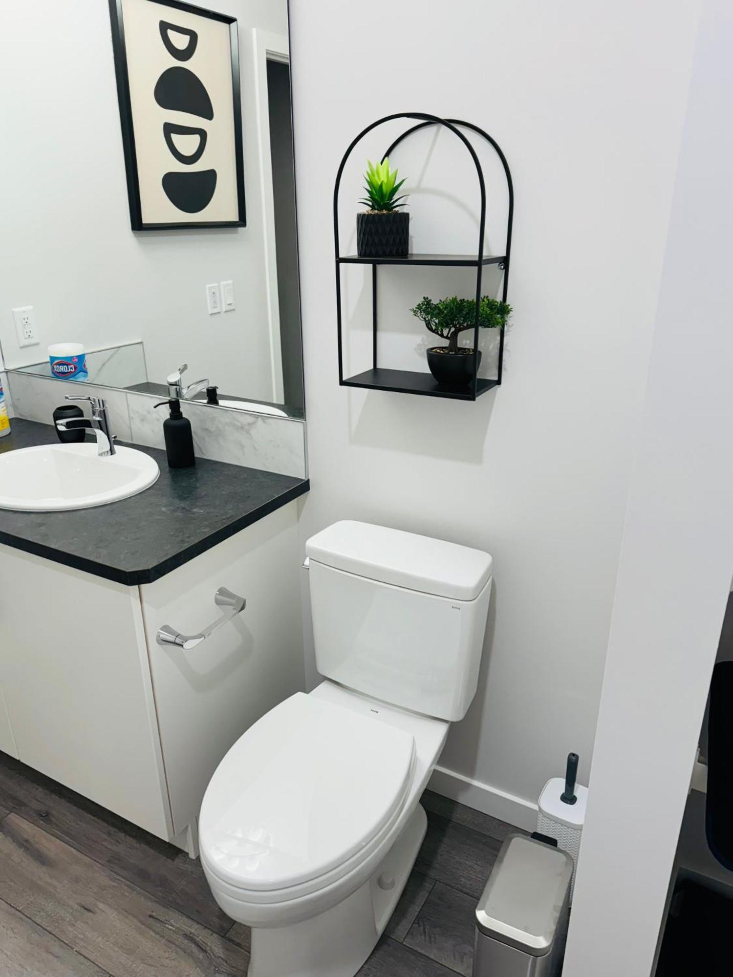 The Glacier Royale - 1 Bed In Nw * Calgary
